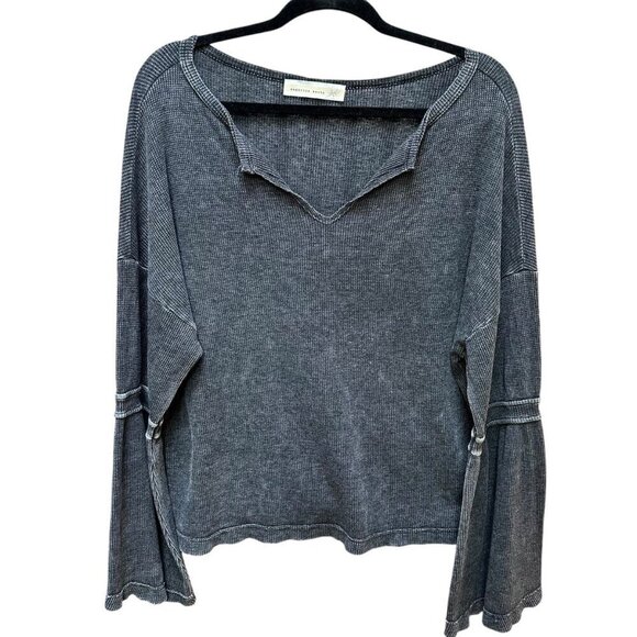 Magnolia South‎ Top Flare Bell Sleeve Distressed Waffle Gray Womens Size Medium - Picture 1 of 5